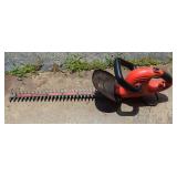 Black & Decker HT2200 Electric Hedge Trimmer
