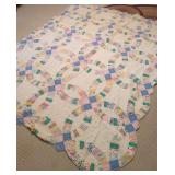 Double Wedding Ring Pattern Quilt