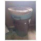 Heavy-Duty Plastic Utility Containers with Lids