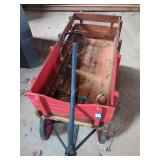 Belknap Flyer Wooden Wagon with Removable Slats and Metal Chassis