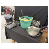 Kitchen Bakeware and Cookware Assortment