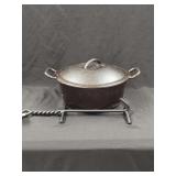 Lodge Cast Iron Camp Dutch Oven With Lid Lifter