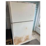 Whirlpool White Top-Freezer Refrigerator