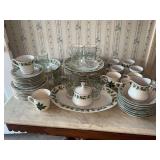 China Pearl Fine China Noel Pattern Dinnerware Service
