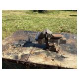 Craftsman Number 4 Heavy Duty Swivel Base Bench Vise with Mounting Hardware