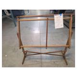 Wooden Quilt Frame with Building Plans