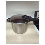 Fagor Splendid Inox 18/10 Stainless Steel Pressure Cooker