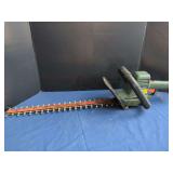 Black and Decker Hedge Hog 22 Hedge Trimmer Model HS1022 Type 2