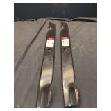 Oregon 195-032 Lawnmower Blades Pair