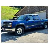 2004 Chevrolet Silverado 2500 4x4 Pickup Truck (Has Title)