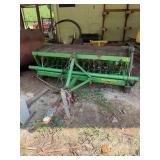 John Deere 5 Foot Pull Type Aerator