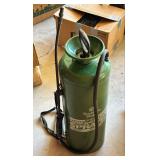 Southern States Farm and Garden Sprayer, 4 Gallon