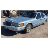 1992 Lincoln Town Car Four-Door Sedan