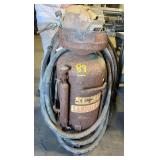 Lindsay Sandblast Pressure Pot with Hoses and Hood