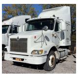 2004 International 9200i Tandem Sleeper Tractor