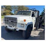 1985 Ford F600 with Steel Bed