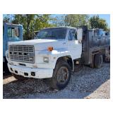 1983 Ford F600 with Steel Bed