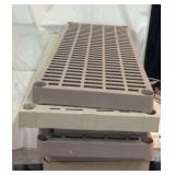 2 Plastic Shelving Units Y3B