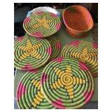 Anchor Hocking Pie, Basket & Place Mats Y8B