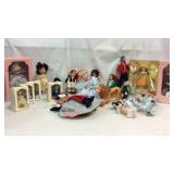 Large Collection of Dolls K7C