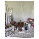 2 Nativity Sets, Christmas Lights & More U7G