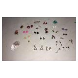 Assorted Earring Collection T7B
