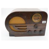 Philco Tabletop Tube Radio Model 38-10