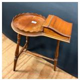 Round Shaped Smokers Table