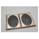 Metal Oval Framed Compact