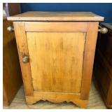 Pine Washstand w/Towel Bars on Side