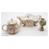 Porcelain Teapot White w/Roses, Reticulated