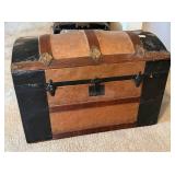 Hump Back Steamer Trunk w/Insert
