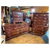 Lexington Cherry Bedroom Suite With Three Pieces