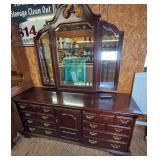 Thomasville Dresser With Mirror