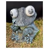 Concrete Big Eye Frog Figure
