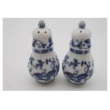 Vienna Woods Blue Onion Salt & Pepper Shakers
