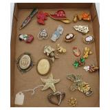 Costume Jewelry Lot Pins/Brooches