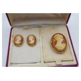 Fashion Duets Cameo Brooch & Earring Set