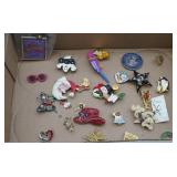 Costume Jewelry Lot Pins/Brooches