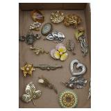 Costume Jewelry Lot Pins/Brooches
