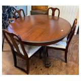 Round Mahogany Dining Room Table w/Claw and