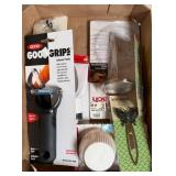 Assorted Kitchen & Baking Gadgets