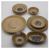 Collection Pfaltzgraff Folk Art Dinnerware