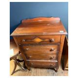 Victorian Walnut 4 Drawer Chest