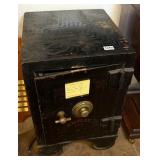 Antique Empire Safe Co. Small Safe on Wheels