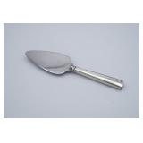 Reed & Barton Sterling Silver Handled Pie Server