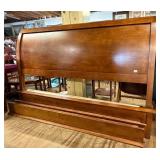 Mahogany King Size Bed w/Rails and