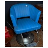 Vintage Hydraulic Salon Chair