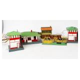 Lot of 5 Model Train Building Accessories
