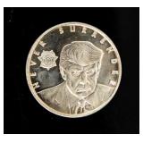Coin 1 roy Ounce .999 Silver Trump Round